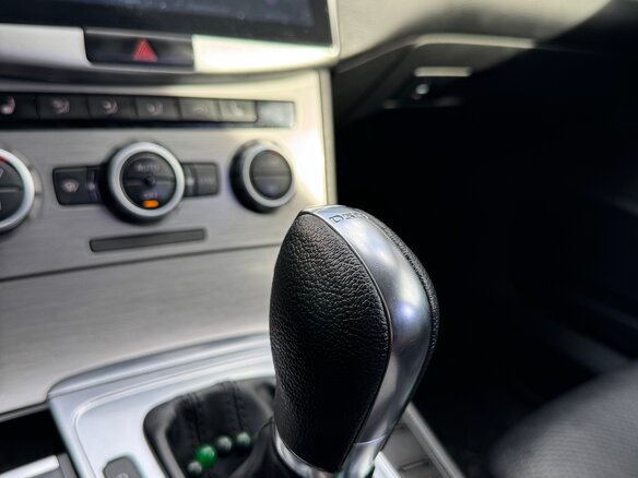 2012 Volkswagen Passat B7, серебристый, 999999 рублей - вид 25