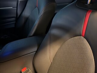 2020 Toyota Camry VIII (XV70), чёрный, 3520000 рублей, вид 4