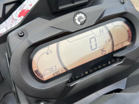 2025 BRP Can-Am Outlander X MR 1000R, серебристый, 2600000 рублей, вид 4