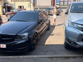 2012 Mercedes-Benz C-Класс 180 BlueEFFICIENCY III (W204) Рестайлинг, чёрный, 1450000 рублей, вид 1