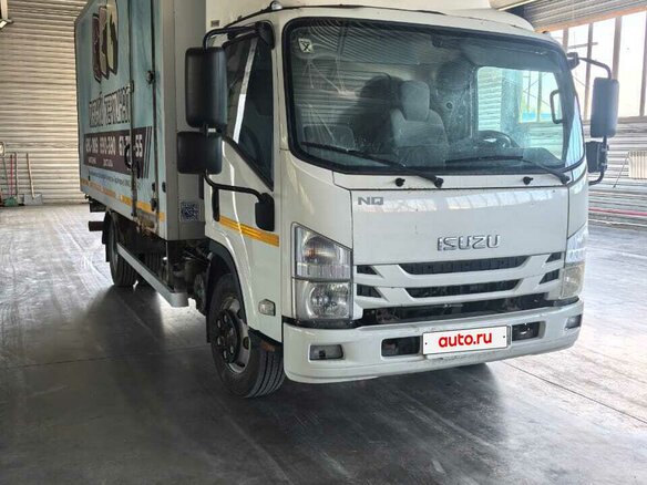 2020 Isuzu Elf (N-series), белый, 4500000 рублей - вид 1