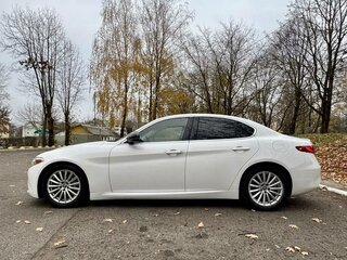 2021 Alfa Romeo Giulia II (952) Рестайлинг, белый, 6100000 рублей, вид 3