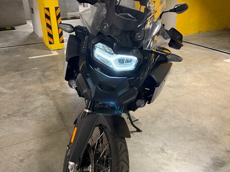 2024 BMW F 900 GS Adventure, чёрный, 1735000 рублей, вид 2