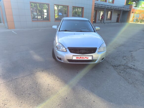 2010 Lada (ВАЗ) Priora I, серебристый, 265000 рублей