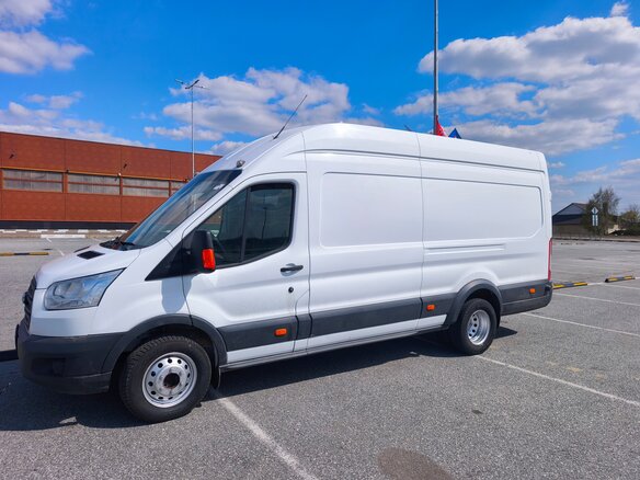 2015 Ford Transit, белый, 1850000 рублей - вид 1