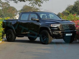 2025 Ram 1500 RHO V Рестайлинг, чёрный, 9720000 рублей, вид 3