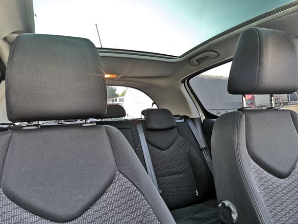 2011 Peugeot 308 I Рестайлинг, белый, 700000 рублей - вид 15