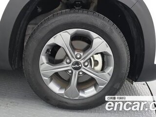 2022 Kia Seltos I Рестайлинг, белый, 2345000 рублей, вид 5