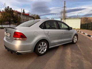 2014 Volkswagen Polo V, серебристый, 1000000 рублей, вид 3