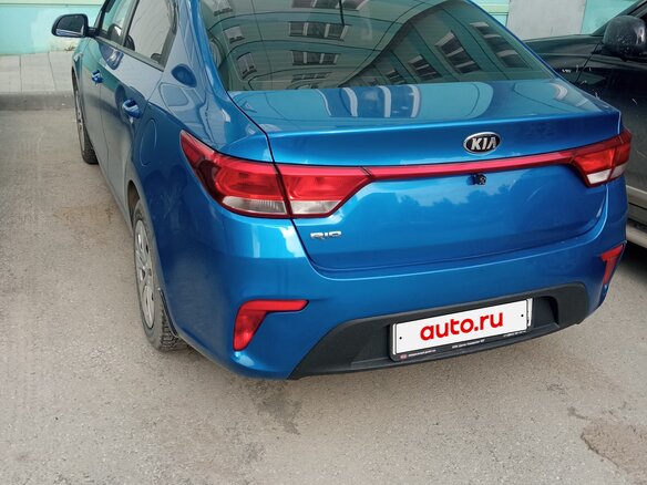 2017 Kia Rio IV, синий, 1420000 рублей - вид 2