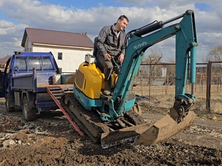 2000 Kubota Миниэкскаваторы, жёлтый, 1170000 рублей, вид 1