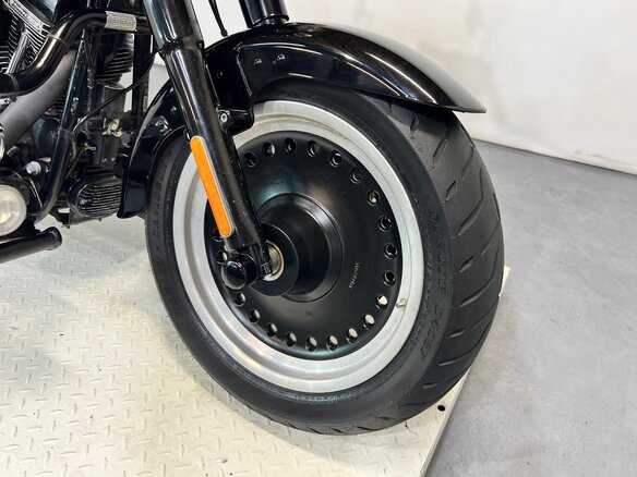 2017 Harley-Davidson Fat Boy, чёрный, 960000 рублей - вид 11