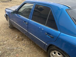 1985 Mercedes-Benz 190 (W201), синий, 110000 рублей, вид 3