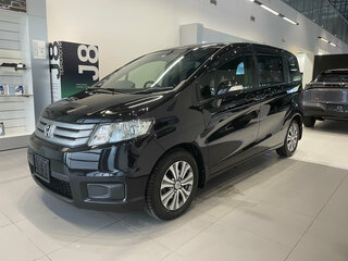 Honda Freed Spike I Рестайлинг