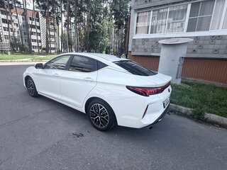 2023 Москвич 6, белый, 1350000 рублей, вид 3