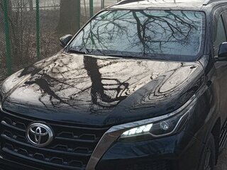 2021 Toyota Fortuner II Рестайлинг, чёрный, 3700000 рублей, вид 2