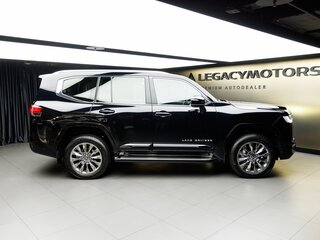 2026 Toyota Land Cruiser 300 Series, чёрный, 16000000 рублей, вид 5