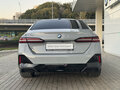 2025 BMW 5 серии 530i xDrive VIII (G60/G61/G68), серый - вид 5