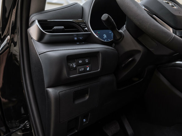 2025 Toyota Highlander IV (XU70), чёрный, 5295000 рублей - вид 12