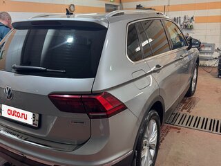 2019 Volkswagen Tiguan II, серебристый, 2700000 рублей, вид 3