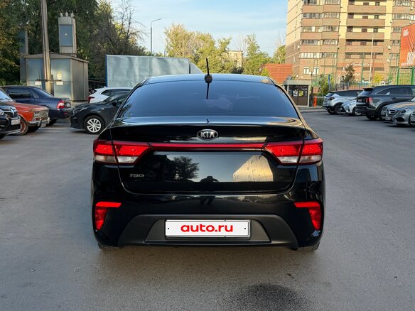 2017 Kia Rio IV, чёрный, 1199000 рублей - вид 3