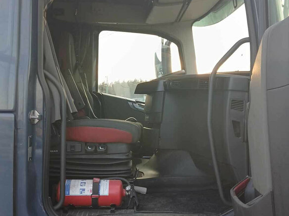 2019 Volvo FH, синий, 7918250 рублей - вид 7