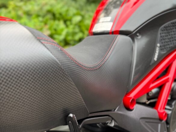 2014 Ducati Diavel Carbon, красный, 1270000 рублей - вид 10