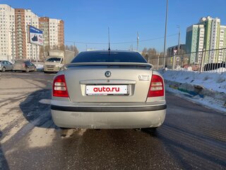 2004 Skoda Octavia I (A4) Рестайлинг, серебристый, 400000 рублей, вид 5