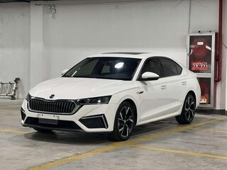 2022 Skoda Octavia IV (A8), белый, 2590000 рублей, вид 1