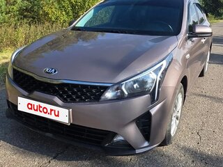 2020 Kia Rio IV Рестайлинг, коричневый, 1570000 рублей, вид 3