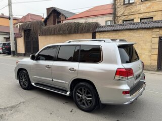 2009 Lexus LX 570 III, серебристый, 3800000 рублей, вид 4