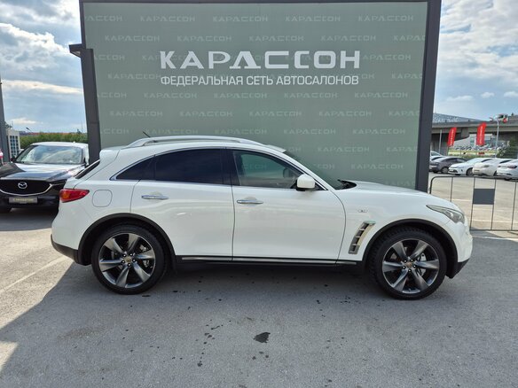 2011 Infiniti FX FX37 II (S51), белый - вид 3
