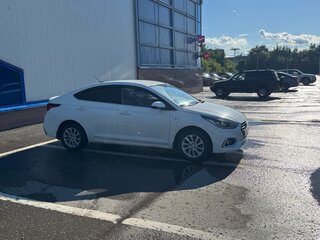 2017 Hyundai Solaris II, белый, 1050000 рублей, вид 3