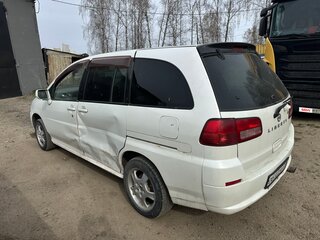 2000 Nissan Liberty, белый, 320000 рублей, вид 4