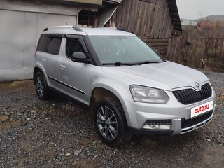 2016 Skoda Yeti I Рестайлинг, серебристый, 1150000 рублей, вид 3
