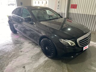 2018 Mercedes-Benz E-Класс 200 V (W213, S213, C238), чёрный, 2300000 рублей, вид 1