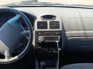 2003 Kia Rio I Рестайлинг, серебристый, 200000 рублей, вид 4