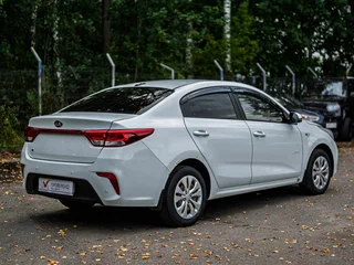 2017 Kia Rio IV, белый, 610000 рублей, вид 2