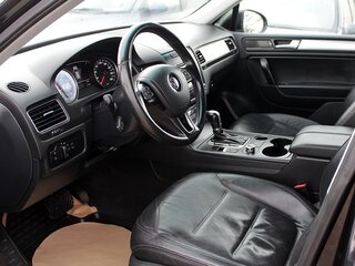 2011 Volkswagen Touareg II, чёрный, 1829000 рублей, вид 5