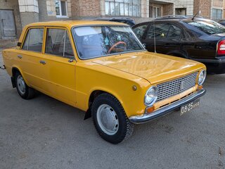 1979 Lada (ВАЗ) 21011, жёлтый, 150000 рублей, вид 2