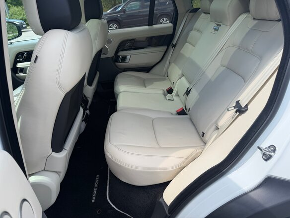 2019 Land Rover Range Rover IV Рестайлинг, белый, 6900000 рублей - вид 16
