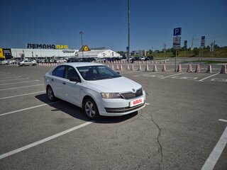 2015 Skoda Rapid I, белый, 890000 рублей, вид 4