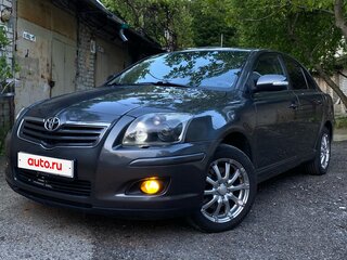2007 Toyota Avensis II Рестайлинг, серебристый, 850000 рублей, вид 1