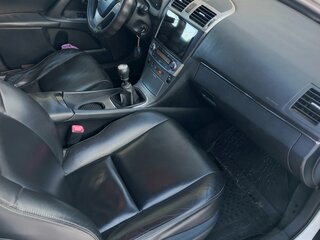 2011 Toyota Avensis III, белый, 1050000 рублей, вид 3