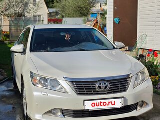 2012 Toyota Camry VII (XV50), белый, 2150000 рублей, вид 3