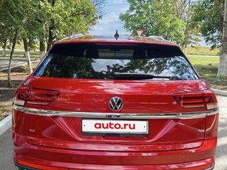 2020 Volkswagen Atlas Cross Sport I, красный, 4000000 рублей, вид 4