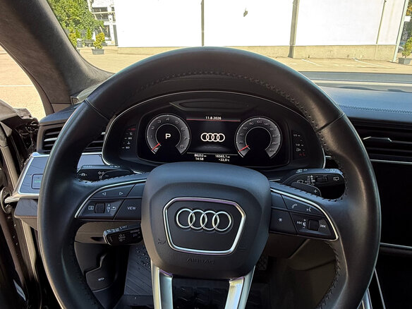 2019 Audi Q8 55 TFSI I (4M), чёрный, 6329000 рублей - вид 31