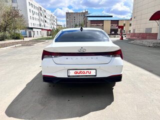 2021 Hyundai Elantra VII (CN7), белый, 1650000 рублей, вид 4