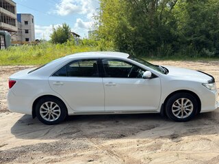 2014 Toyota Camry VII (XV50), белый, 2000000 рублей, вид 5