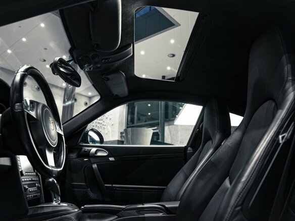 2009 Porsche 911 Carrera 4 VI (997) Рестайлинг, чёрный, 6549000 рублей - вид 19